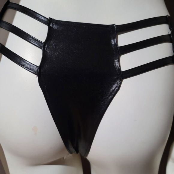 Daring Nights Vegan Leather Lingerie Set - Picture 5 of 8